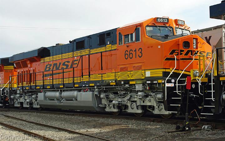 BNSF 6613 - ES44C4.jpg